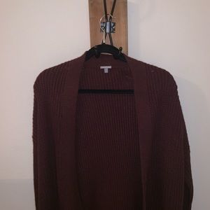 CHARLOTTE RUSE BURGUNDY SWEATER